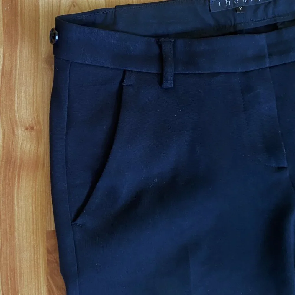 Theory Solid black pants with ankle zip - Picture 5 of 14